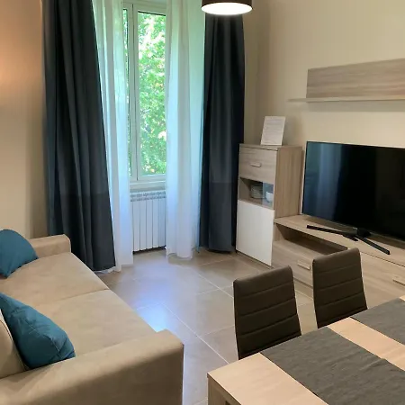 Harmony Coliseum Apartment *